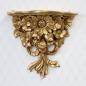 Preview: Wandspiegelkonsole mit Blumenmotiv H/B/T: 27x 28x12cm Barock Konsole Wandregal Gold BAROCK Ablage ANTIK Regal