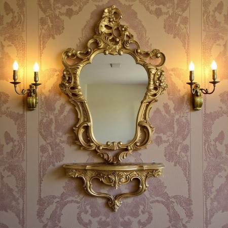 Barock Wandspiegel mit Konsole – Antik Gold – Italienisches Design aus Polyresin im Rokoko Stil