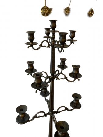 Antiker Mehrarm-Kerzenständer aus Messing – 125 cm – Italienischer Stil, Eleganter Bodenkerzenhalter 13 Flammen