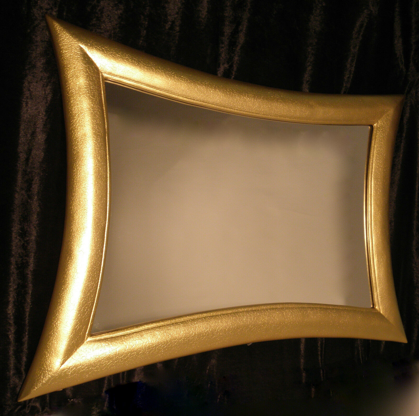 Acryl Gold Wandspiegel Aufkleber Spiegel Wanddekor Spiegel Dekorative  Spiegel Fliesen Ästhetik für Schlafzimmer Wohnzimmer Cloud-förmiger Spiegel